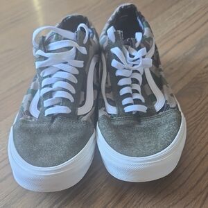 Mens 11.5 Vans Ward Skate Shoe